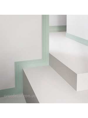 Напольный плинтус гладкий Orac decor DX180 2600