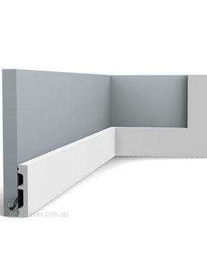 Напольный плинтус гладкий Orac decor SX157-RAL9003 цвет белый