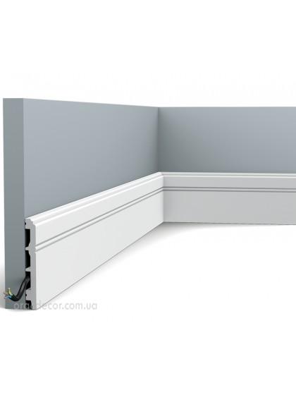Напольный плинтус гладкий Orac Decor SX105