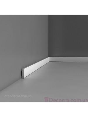 Напольный плинтус гладкий Orac decor SX162