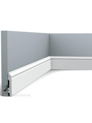 Напольный плинтус гладкий Orac Decor SX165