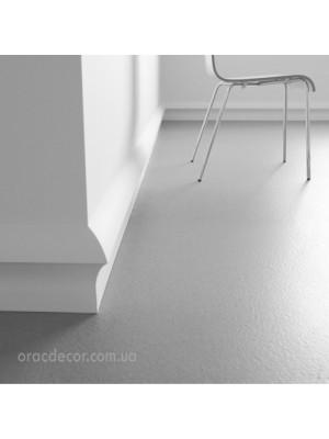 Напольный плинтус гладкий Orac Decor SX167