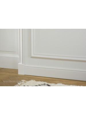 Напольный плинтус гладкий Orac decor SX173